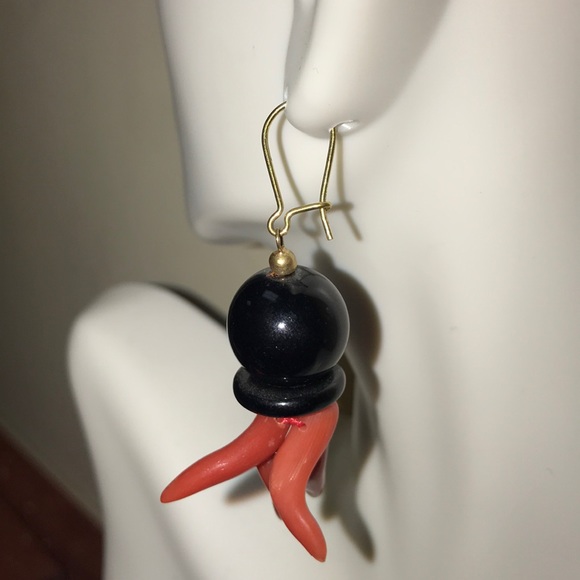 Loffredo 18k gold onyx coral octopus earrings - Picture 2 of 8